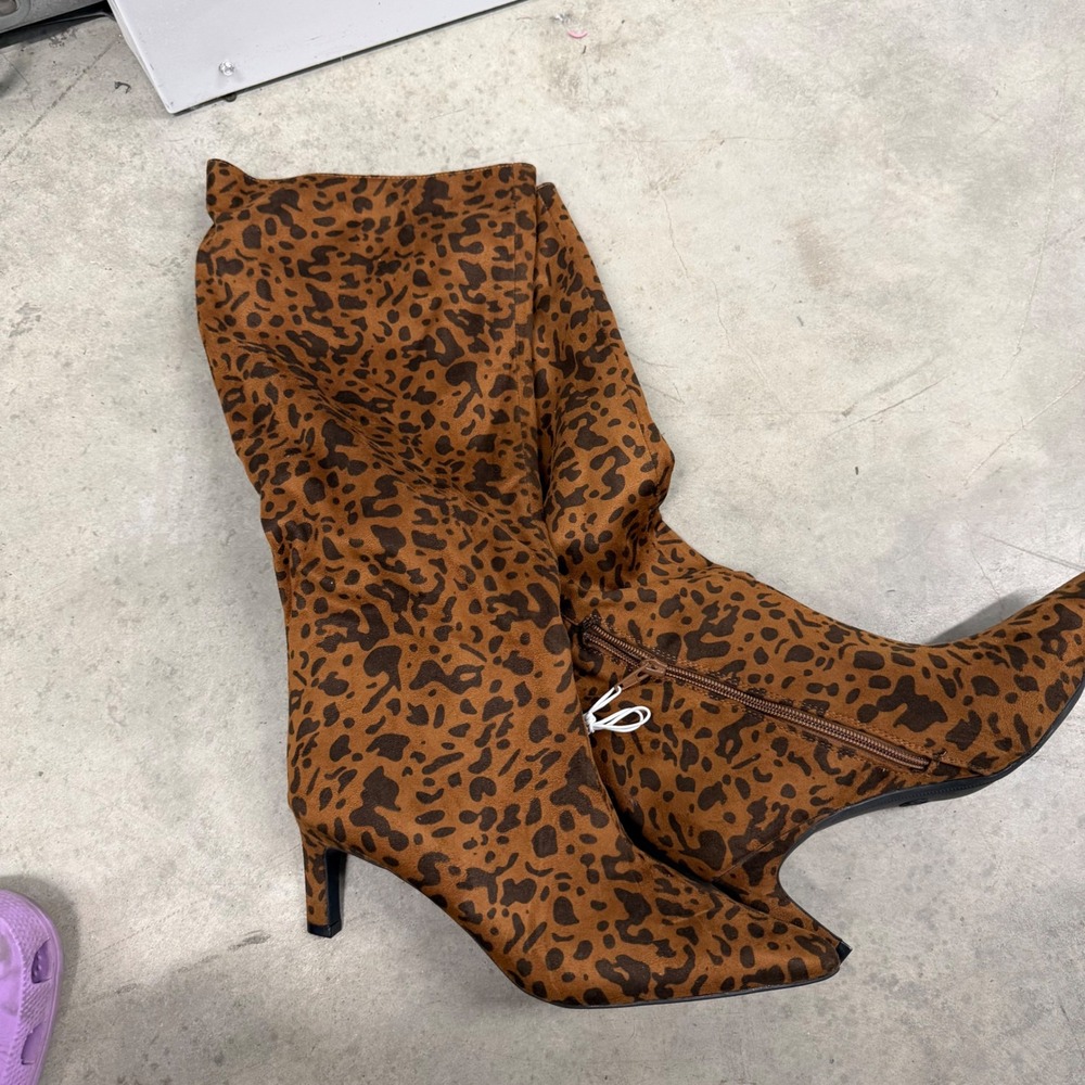 A New Day Leopard Print Tall Boots Brown Black Pointed Toe Kitten Heel Size 8